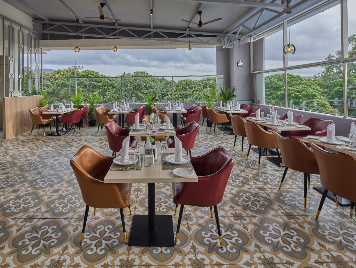Grand Continent Mysore A Sarovar Portico Affiliate Hotel Exterior foto